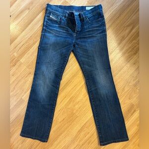 Diesel Women’s Regular Slim Bootcut Jeans. Size 31